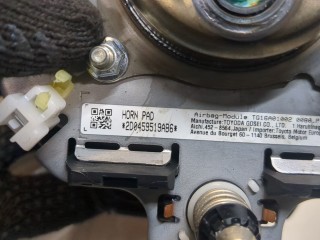 Подушка безопасности водителя, ориг. номер 4513076060C0, Lexus UX 2018-2026
