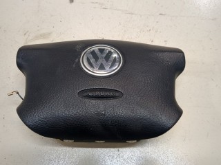 Подушка безопасности водителя Volkswagen Passat 2000-2005