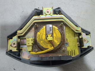Подушка безопасности водителя, ориг. номер 4513052011B0, Toyota Yaris 1999-2003