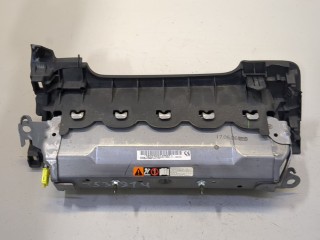 Подушка безопасности коленная, ориг. номер 8B0562317M3T, Toyota Prius 2015-2019