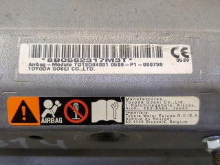 Подушка безопасности коленная, ориг. номер 8B0562317M3T, Toyota Prius 2015-2019