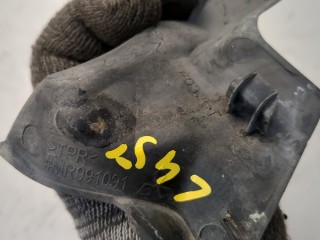 Пластик кузовной, ориг. номер MR991091, Mitsubishi Endeavor 2009-2011