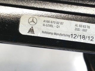 Пластик кузовной правый задний, ориг. номер 1666700287, Mercedes GL-Класс 2012-2016