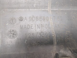 Пластик кузовной правый, ориг. номер A9066900762, Mercedes Sprinter 2006-2014