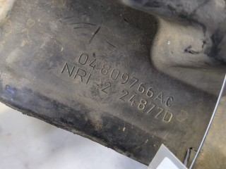 Пластик (обшивка) моторного отсека, ориг. номер 04809766AC, Chrysler Pacifica 2003-2008