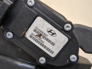 Педаль газа, ориг. номер 327000A300, Hyundai Sonata 5 NF 2008-2010