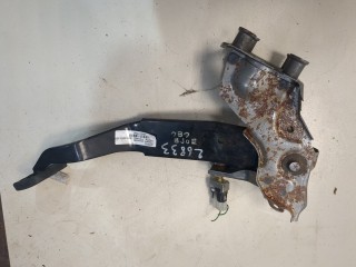 Педаль тормоза, ориг. номер BJ0E43300, Mazda Premacy 2001-2005