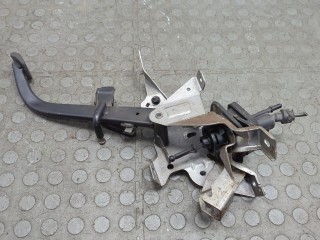 Педаль сцепления, ориг. номер BV617B633DB, Ford Focus 2011-2015