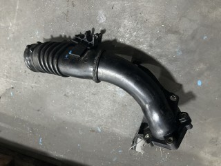 Патрубок интеркулера, ориг. номер 03G906051E, 0281002977, AV6Q9351BB, Volvo S60 2010-2013