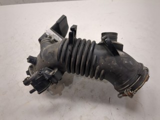 Патрубок корпуса воздушного фильтра, ориг. номер 178810V010, Toyota Venza 2008-2012
