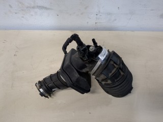 Патрубок корпуса воздушного фильтра, ориг. номер 84749060, 84856995, Cadillac CT5 2019-2024