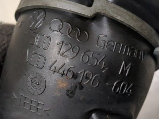 Патрубок корпуса воздушного фильтра, ориг. номер 3C0129654M, Volkswagen Golf 6 2008-2012