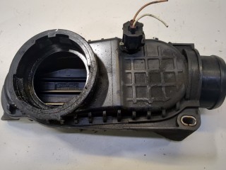 Патрубок корпуса воздушного фильтра, ориг. номер EUK927281, Land Rover Discovery 2004-2009