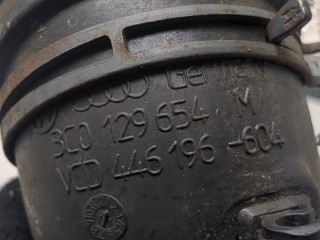 Патрубок корпуса воздушного фильтра, ориг. номер 3C0129607BD, Volkswagen Caddy 2010-2015