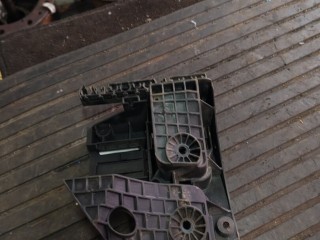 Кронштейн электропроводки, ориг. номер 0281003038, Skoda Octavia 2000-2011