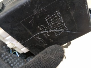 Блок управления антенной, ориг. номер 8591460070, 1650002180, Toyota Land Cruiser 1999-2007