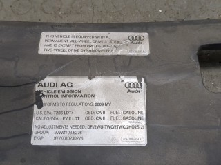 Накладка замка капота левая передняя, ориг. номер 4L0807081, Audi Q7 2005-2009