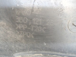 Пластик радиатора, ориг. номер 3B0121284, Volkswagen Passat 5 1996-2001