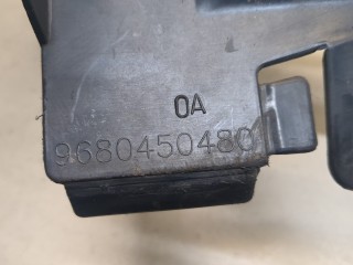 Пластик радиатора правый, ориг. номер 9680450480, Peugeot Partner 2002-2012
