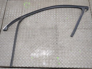 Молдинг двери правое переднее, ориг. номер 84294708, Chevrolet Traverse 2017-2021