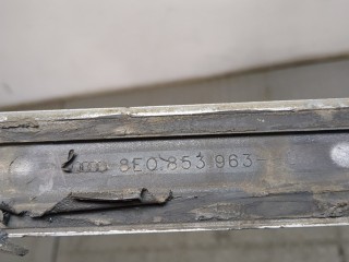Молдинг двери левое заднее, ориг. номер 8E0853963, Audi A4 2000-2006