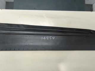 Молдинг двери левое переднее, ориг. номер LB5Z7820879DA, Ford Explorer 2019-2024