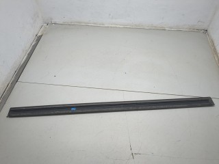 Молдинг двери правое переднее, ориг. номер MR608910, Mitsubishi Space Star 1998-2002