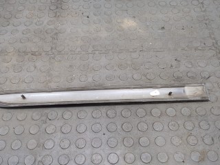 Молдинг двери левое заднее, ориг. номер MR957271, Mitsubishi Colt 2002-2012