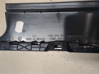 Молдинг двери правое заднее, ориг. номер 5GM839902, Volkswagen Golf 2012-2017