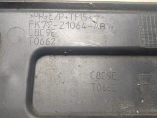 Молдинг двери правое переднее, ориг. номер FK7221064ABW, Land Rover Discovery Sport 2014-2019