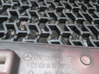 Молдинг крыла левое заднее, ориг. номер A6396913408, Mercedes Vito W639 2003-2010