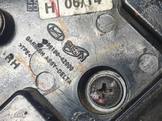Молдинг крыла правое переднее, ориг. номер 861904Z000, Hyundai Santa Fe 2015-2018