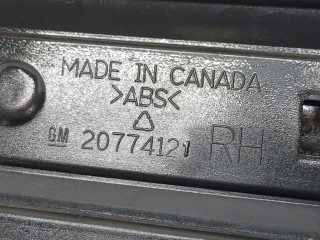 Молдинг крыла правое переднее, ориг. номер 20774121, Chevrolet Volt 2010-2015