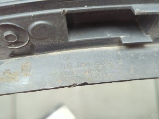 Молдинг крыла правое заднее, ориг. номер 7P6854820B, Volkswagen Touareg 2010-2014