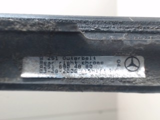 Молдинг стекла (боковое) правое заднее, ориг. номер A2516904880, Mercedes R W251 2005-2007