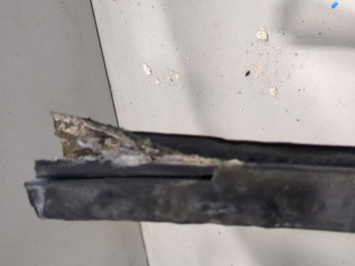 Молдинг стекла (боковое) левое переднее, ориг. номер 7M0837433E, Seat Alhambra 1996-2000