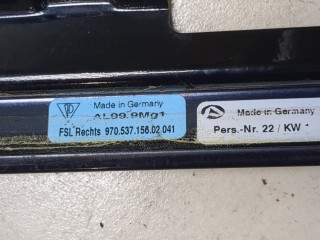 Молдинг стекла (боковое) правое переднее, ориг. номер 97053715600, Porsche Panamera 2009-2013