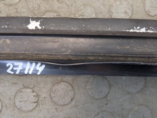 Молдинг стекла (лобовое) правое, ориг. номер 4780502AC, Chrysler 300M 1998-2004