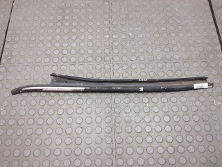 Молдинг стекла (лобовое) правое, ориг. номер 4780502AC, Chrysler 300M 1998-2004