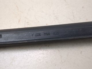 Молдинг стекла (лобовое) правое, ориг. номер 8T0854327A, Audi A5 2011-2016