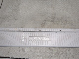 Накладка крышки багажника (двери) Lexus LX 1998-2002