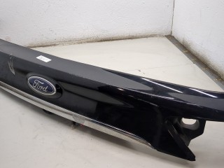 Накладка крышки багажника (двери), ориг. номер KT4Z5843401A, Ford Edge 2015-2018