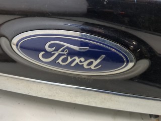 Накладка крышки багажника (двери), ориг. номер KT4Z5843401A, Ford Edge 2015-2018