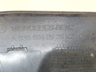 Накладка под фонарь левая задняя, ориг. номер 6396940525, Mercedes Vito W639 2003-2010