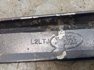 Накладка под фонарь левая задняя, ориг. номер LR037929, Land Rover Range Rover 4 2012-2017