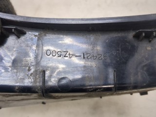 Накладка под фонарь правая, ориг. номер 924214Z500, Hyundai Santa Fe 2015-2018