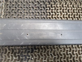 Накладка подножки правая, Toyota Tundra 2002-2007