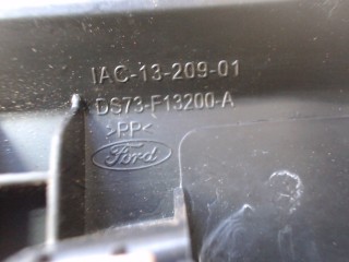Накладка подножки правая, ориг. номер DS73F13200A, IAC1320901, Ford Fusion USA 2016-2020