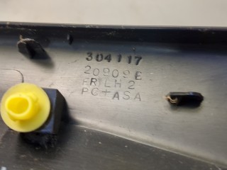 Накладка рейлинга, ориг. номер 30411720909, Toyota Sequoia 2000-2004