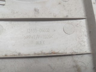 Обшивка центральной стойки, ориг. номер 7313506030, Pontiac Vibe 2008-2010